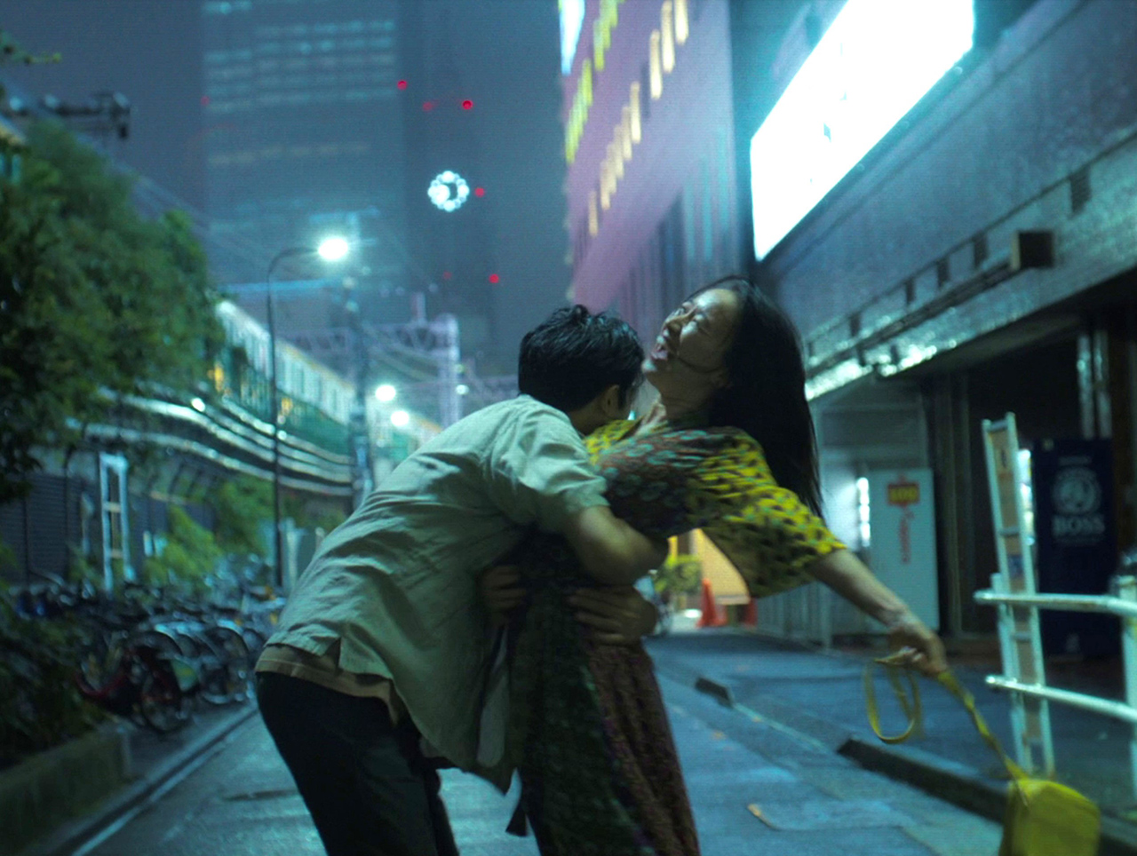 海外の映画祭で大評判を得た意欲作『カオルの葬式』が東京に凱旋! 岡山県の葬式で繰り広げられる破天荒な人間ドラマの画像1