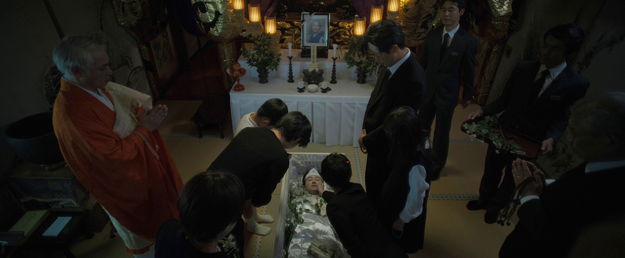 海外の映画祭で大評判を得た意欲作『カオルの葬式』が東京に凱旋! 岡山県の葬式で繰り広げられる破天荒な人間ドラマの画像2