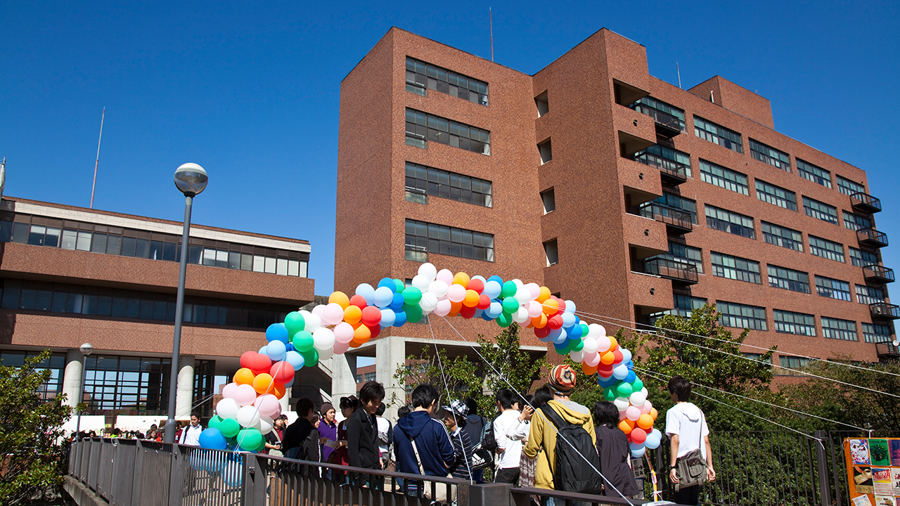 筑波大学合格の悠仁さまを悩ます「チャリ問題」と目立たざるを得ない筑波大特有の事情の画像1