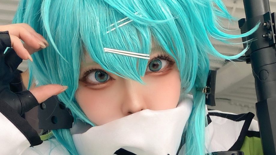 水羽えと、重装備にして大胆露出