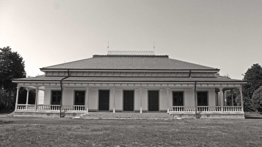 学習院の院長だったカリスマ軍人・乃木のおぞましい“教育”ーー豚を日本刀で殺す授業も