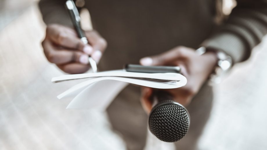 メディアが築いた負の遺産―商業的報道の権力化が作る未来とは？