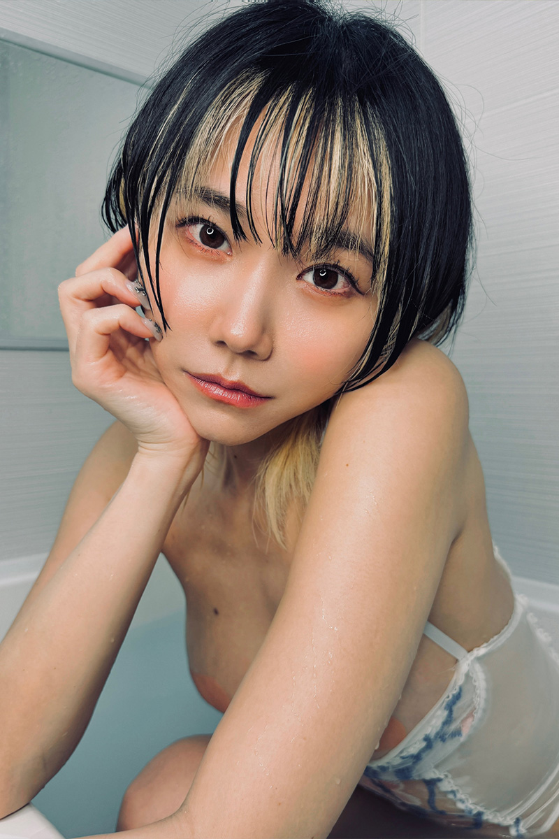 仁藤りさ「ん？なんか見えてる…？」の画像2