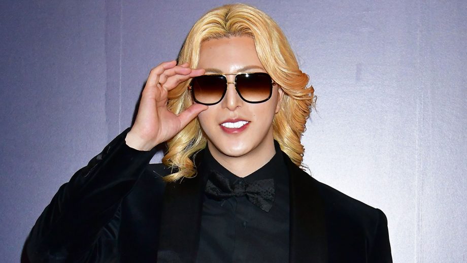 浅田真央「どうせやるなら楽しんで」、ローランド「雲の上に行け」――入社式に登壇した有名人の“名言”