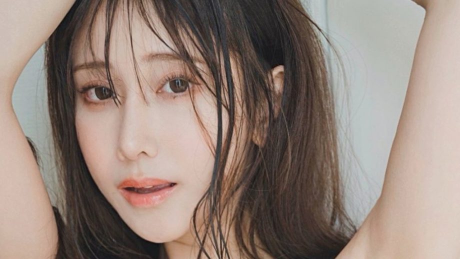 名取くるみ、しっとりランジェリー