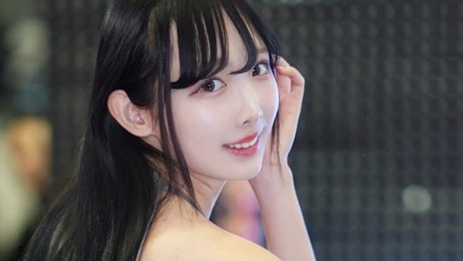 髙橋七瀬、モロ見えの美ヒップ