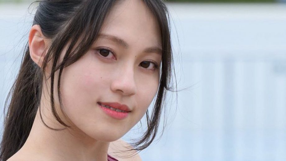 藤原ナミ、競泳水着で抜群ボディ