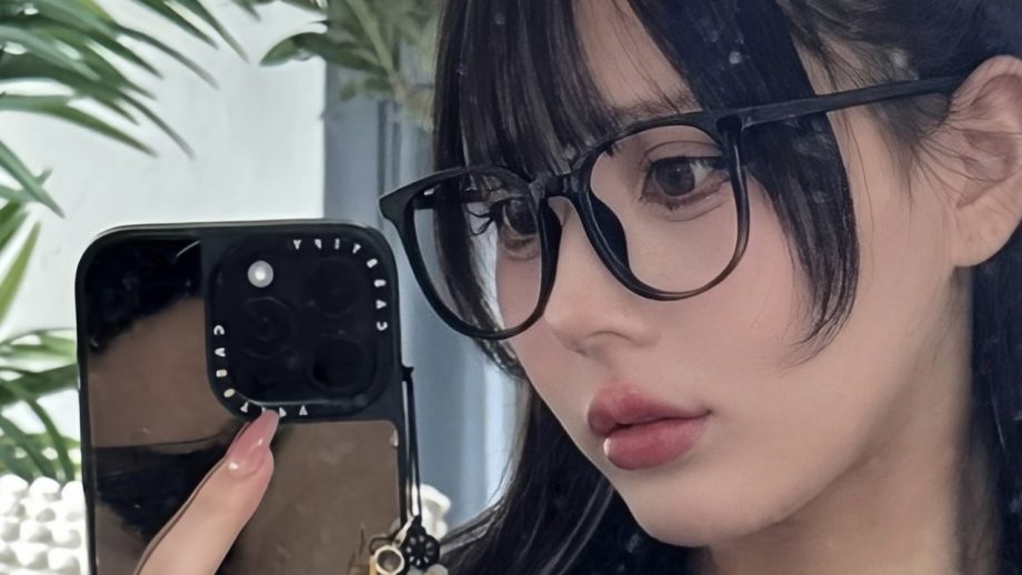 楪くれは、地味カワの衝撃ランジェリー