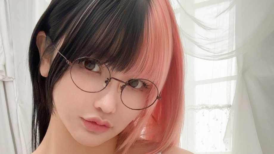 ちゅきめろでぃ!、丸メガネに縞ビキニ