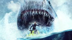 サメ映画の金字塔『MEG』シリーズ、アマプラでも人気キープ！　識者が指摘する「大資本で意味不明なことを…」