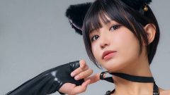 南あみ、ハイレグの黒猫