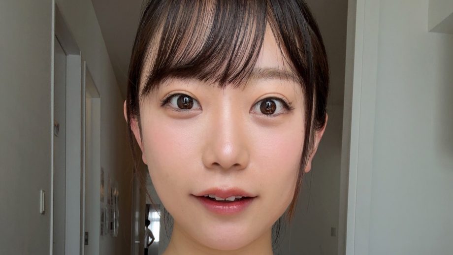 佐野なぎさ、もはやUネック