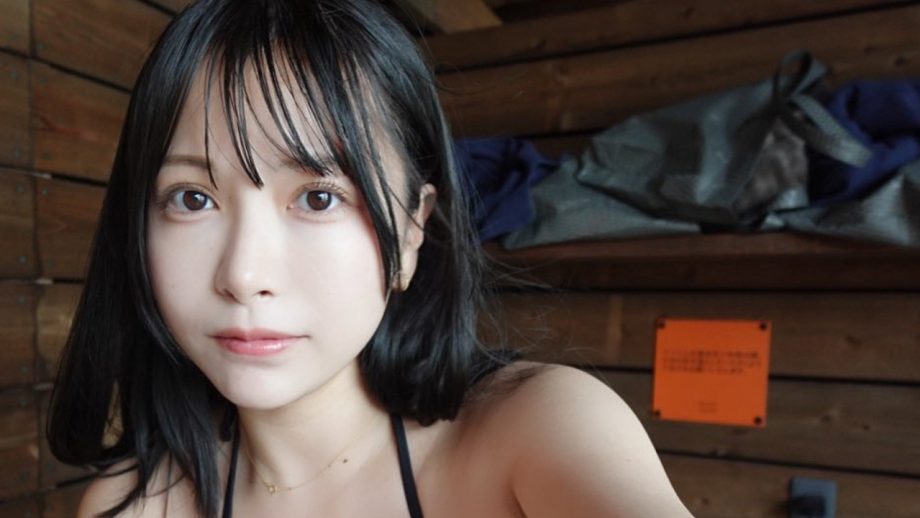 鈴木聖、褒めたくなる美貌