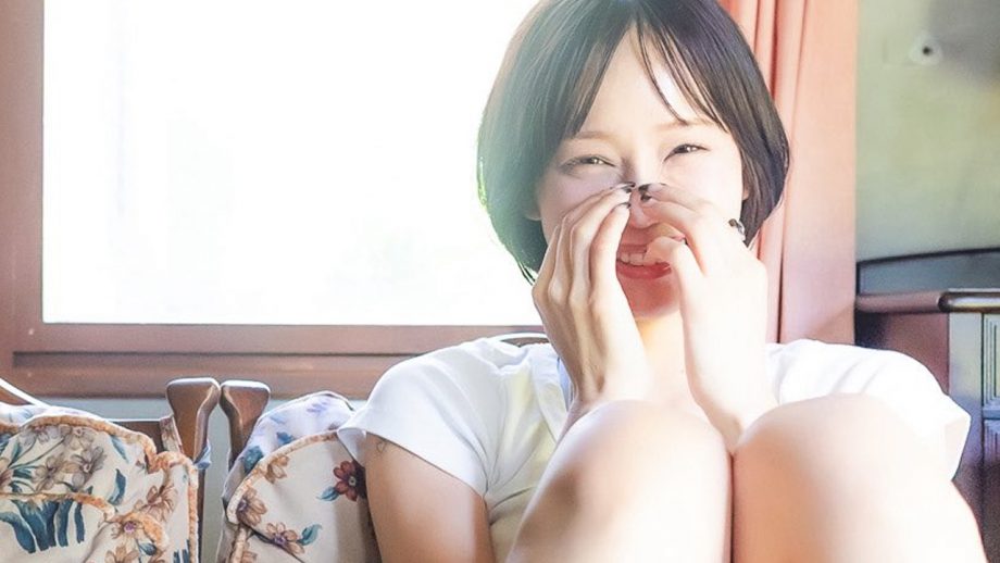 優希つづは｜素足のままで