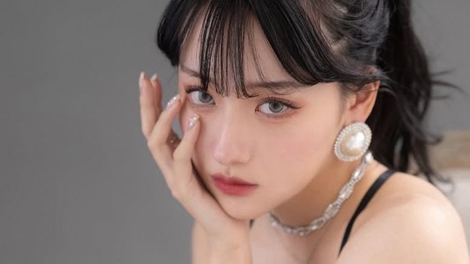 夏帆｜黒のしじまに咲く、ひと輪の矜持。