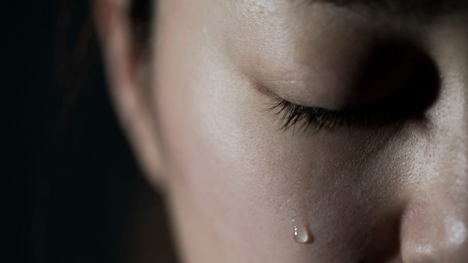 11人組・ME:I、メンバー活動休止の続出で「8人体制」の異常事態…心身の不調相次ぐアイドル業界の問題点