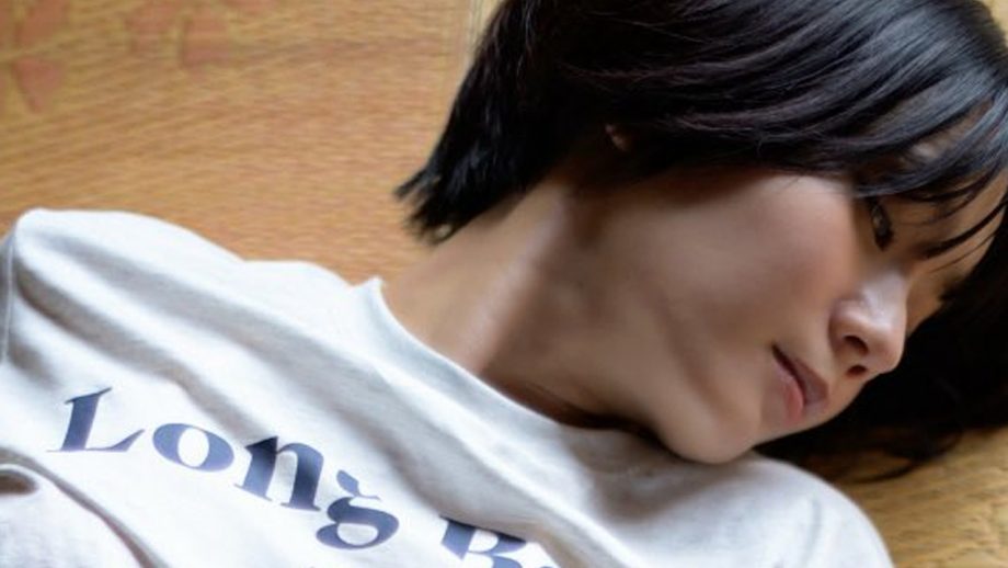 優希つづは｜無防備な夏