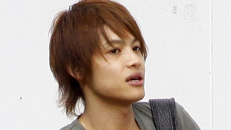 WEST.・中間淳太、「皆様は何よりも大切な存在」――熱愛報道をブログで謝罪も「よく言えるよね」とファンあきれ