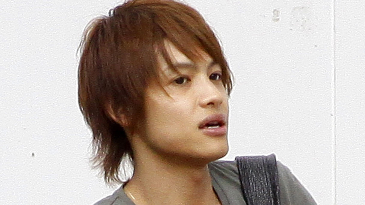 WEST.・中間淳太、「皆様は何よりも大切な存在」――熱愛報道をブログで謝罪も「よく言えるよね」とファンあきれの画像1