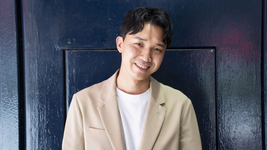 渡辺裕太インタビュー「僕自身が父に感じていた温かさが、上手く役に反映できた映画『囁きの河』」