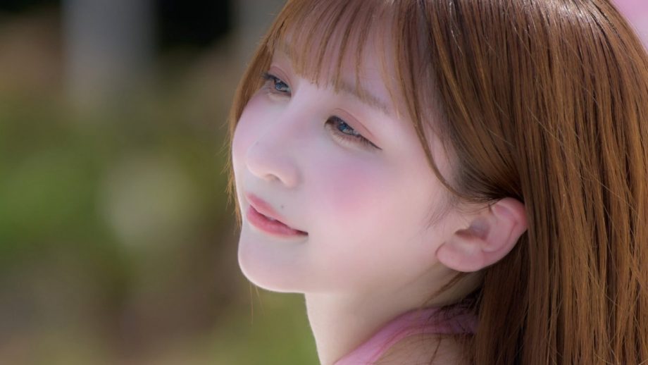 清水れい、圧倒的な美バック