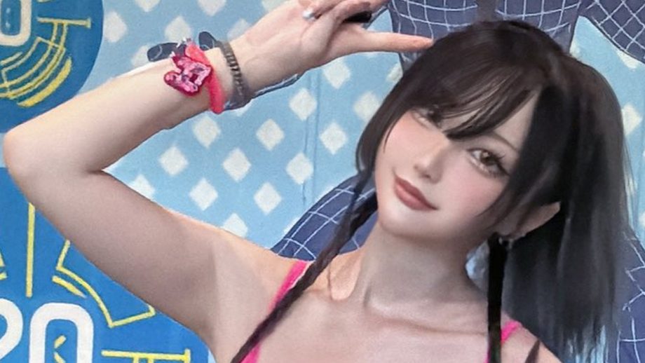 カモミール、栄養満点ビキニガール