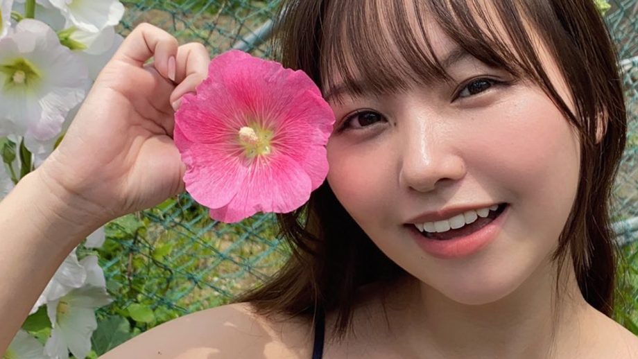 本郷柚巴、咲き誇るビッグバスト