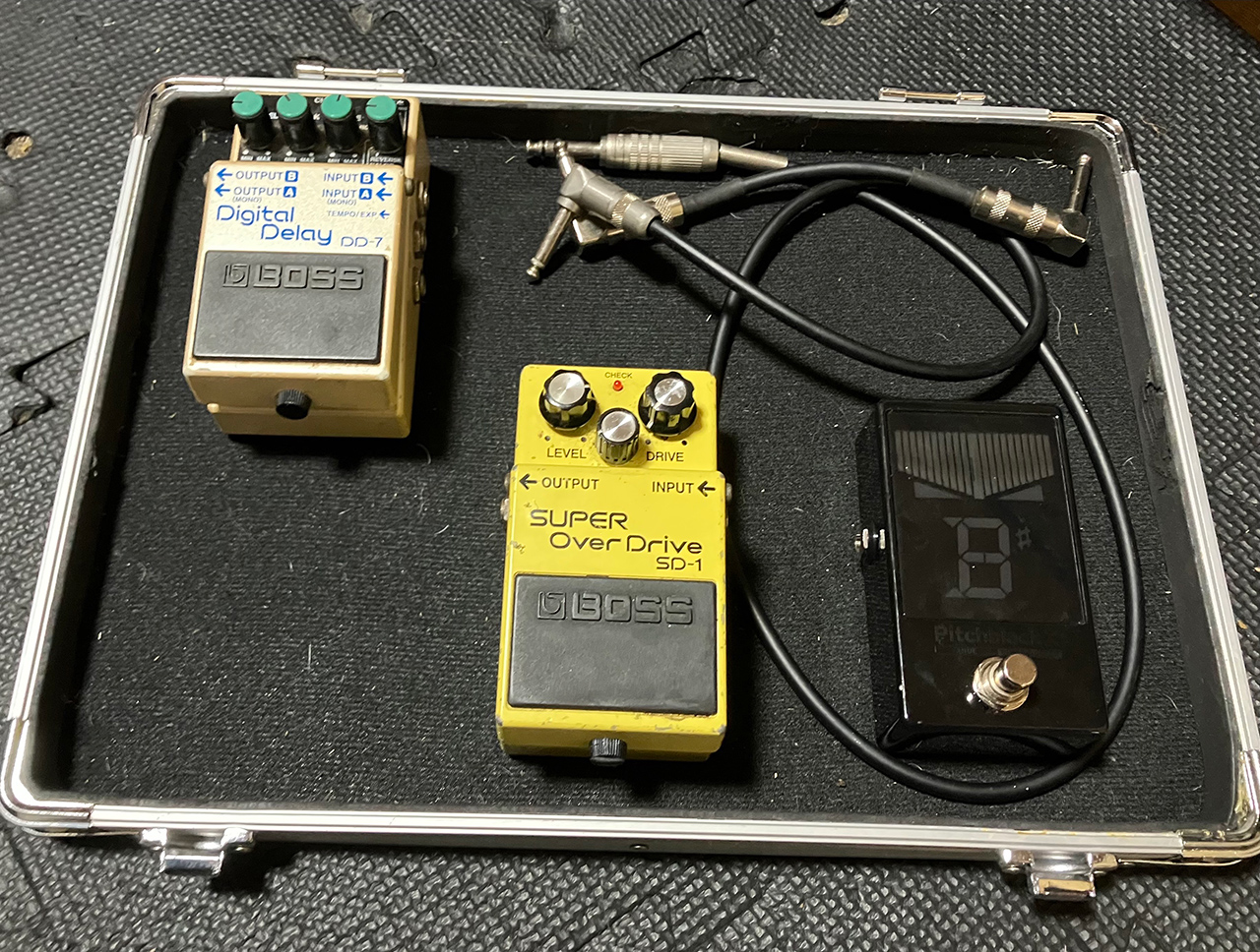 迷惑系ギタリスト屍忌蛇が「頭の中身とエフェクターケースの中身」をブチまける!の画像5