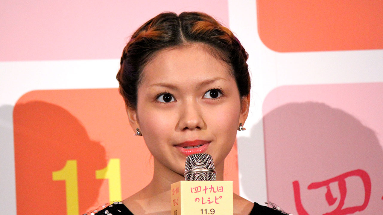 二階堂ふみ結婚で、SNS拡散された“元カレ”との「かっこよすぎるツーショット」とは？　芸能界は事実上の追放の画像1