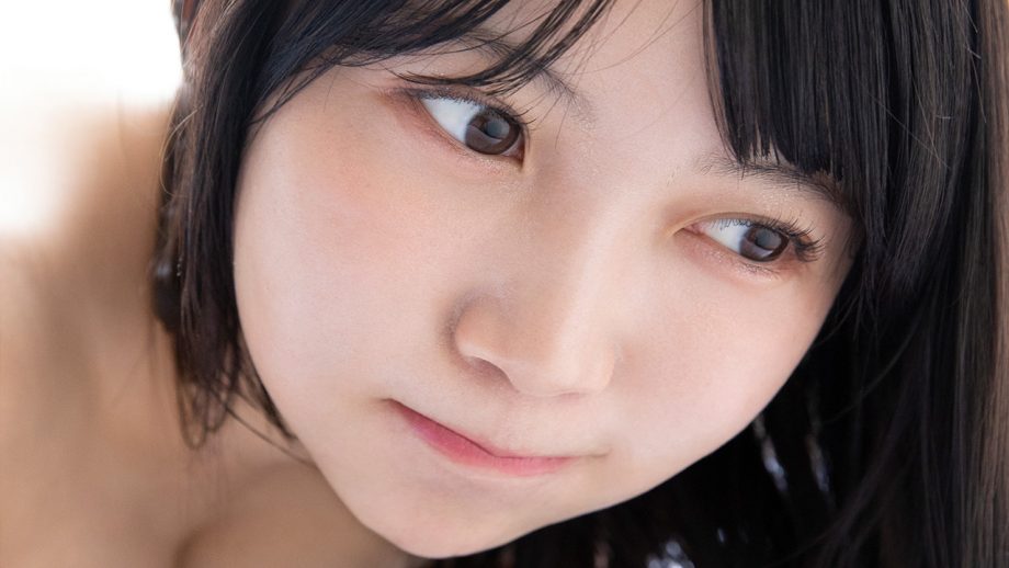 雪村花鈴、感情も理性も蕩ける圧倒的リアルな1st写真集