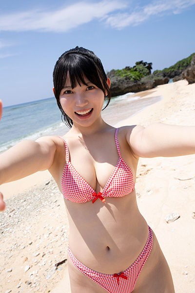 雪村花鈴、感情も理性も蕩ける圧倒的リアルな1st写真集の画像1