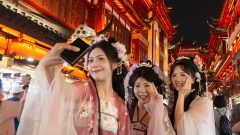 Snow Man国立ライブに「仕事関係者800名」！　渡辺翔太主演『事故物件ゾク』の監督が明かし波紋