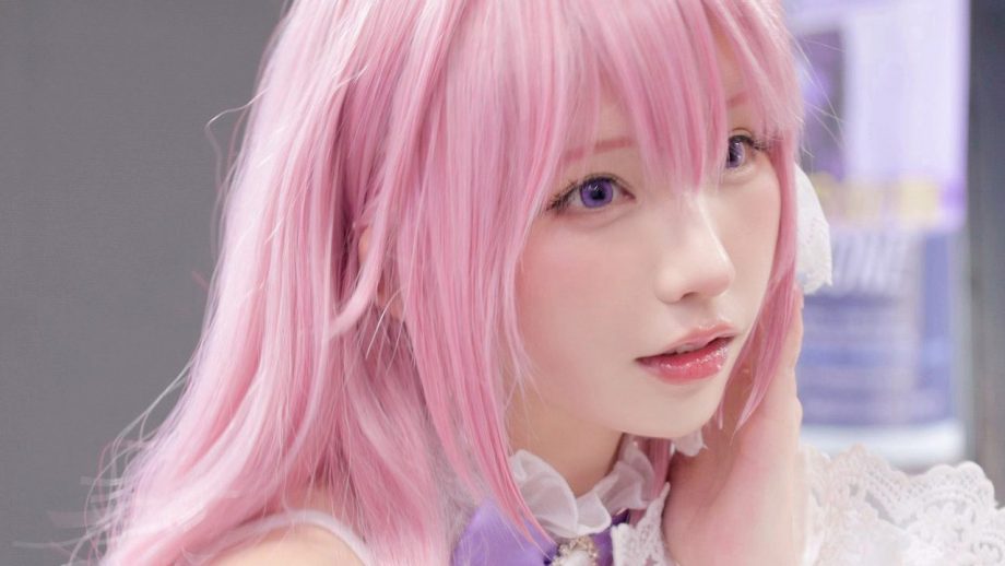 えなこ、女神の女神コス