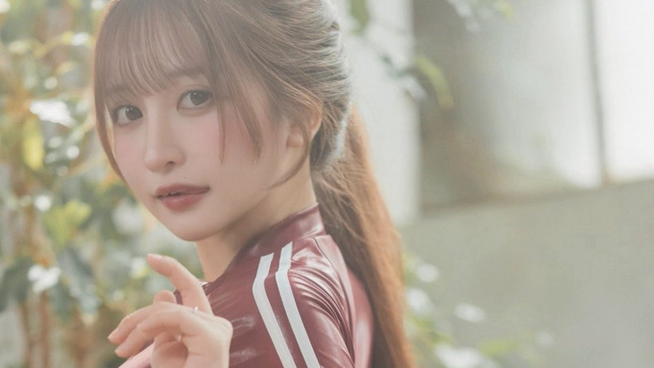 清水れい、目覚ましいヒップの画像1