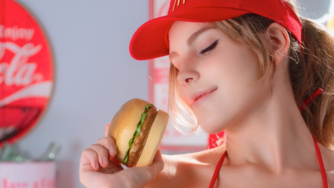 ネトーチカ「10万バズのマック娘」の画像1