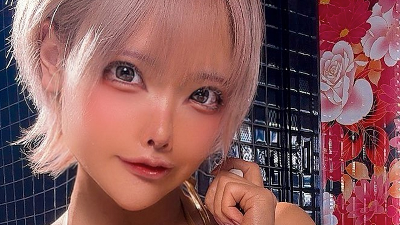 水羽えと「ヲタクに優しい褐色金ビキニ」の画像1