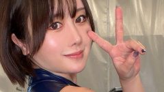 鳥海かう「競泳水着×デカSiri」