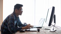 「謎の飛行物体」騒動収まらず　「集団パニック」スーパーボウルにも暗雲