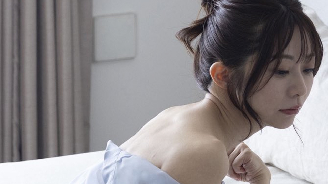 折原みか｜白の寝室、夏の残り香の画像1