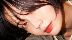 優希つづは｜青のカーペット、雨の匂い