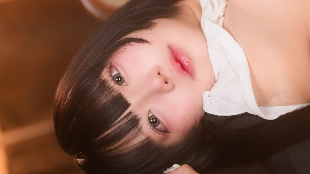 nao｜白い月の寝台での画像1