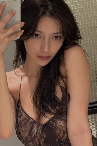 Erika「クール系美女の圧倒的色気」の画像2