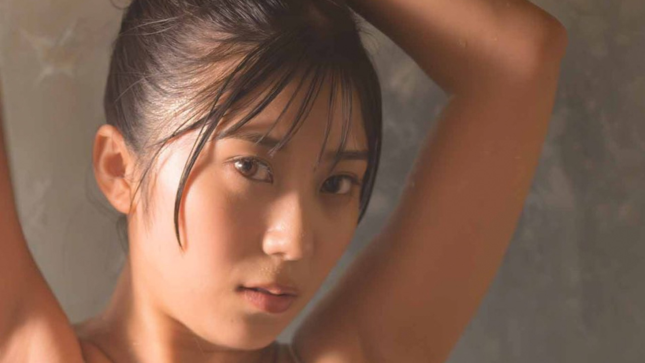 新井萌花|蒼い蒸気の向こうでの画像1