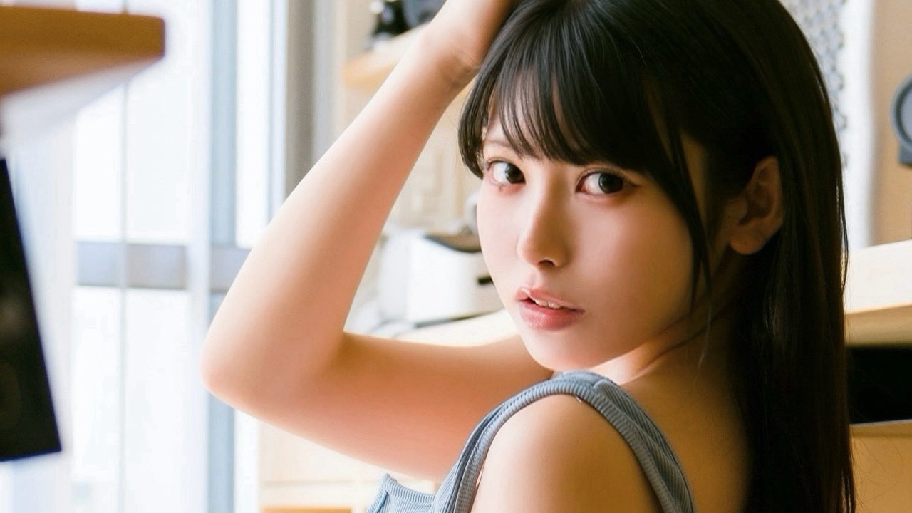 柑橘もこ|午後の静けさをほどく影の画像1