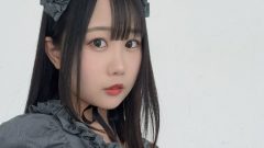 みゆゆ、黒ストちらり