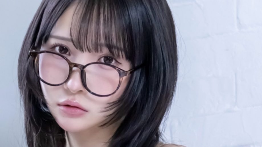 五木ゆうり｜レンズ越し浮きパイ