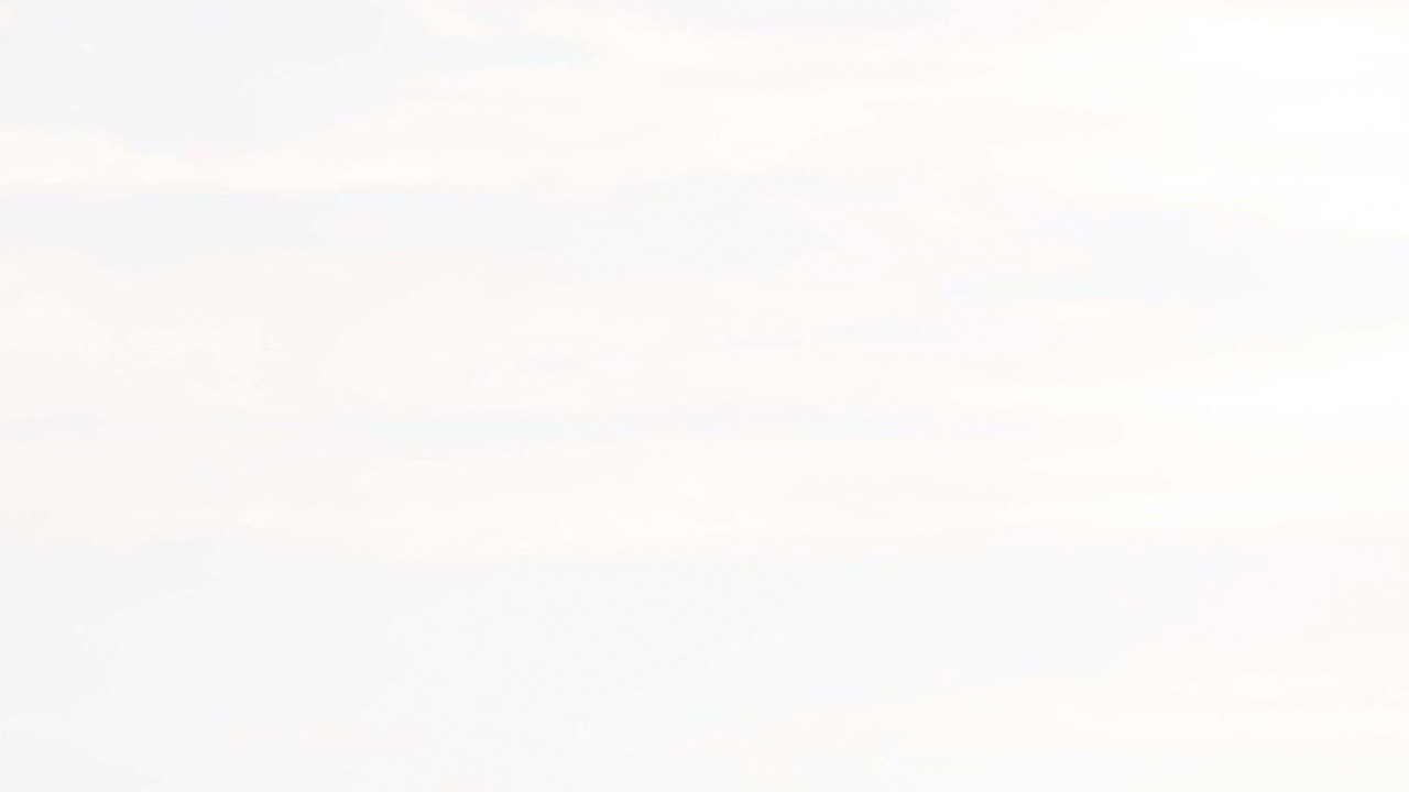 結城花乃羽｜海へ続く足跡の画像1