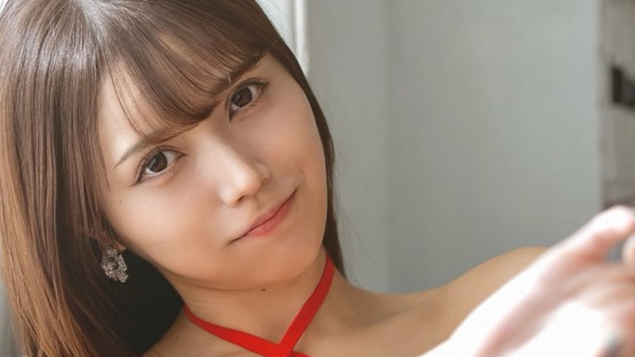 羽瀬レイナ｜陽だまりにほどける赤の画像1