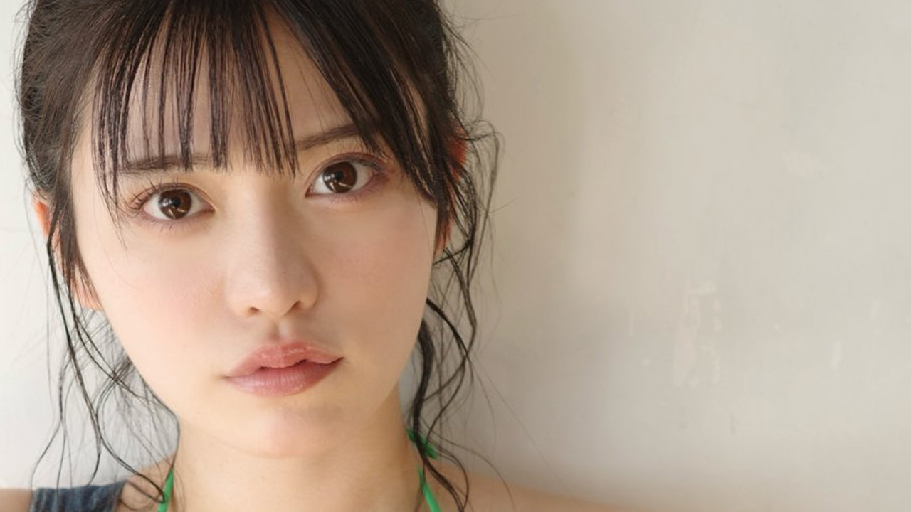 石浜芽衣|秘密の谷間の画像1