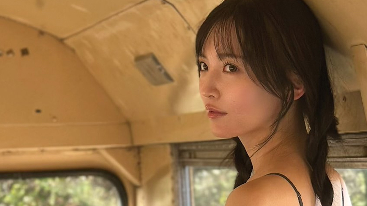 由良ゆら｜終点のない車内の画像1